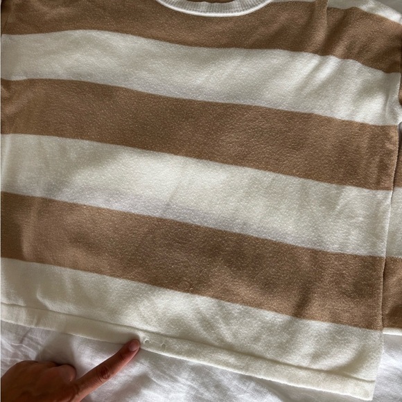 Gilli Cream and Tan Striped Women's Lightweight Flowy Sweater - Picture 6 of 7